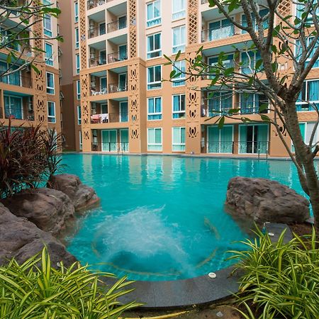 Atlantis Pattaya High Service Praia de Jomtien Exterior foto