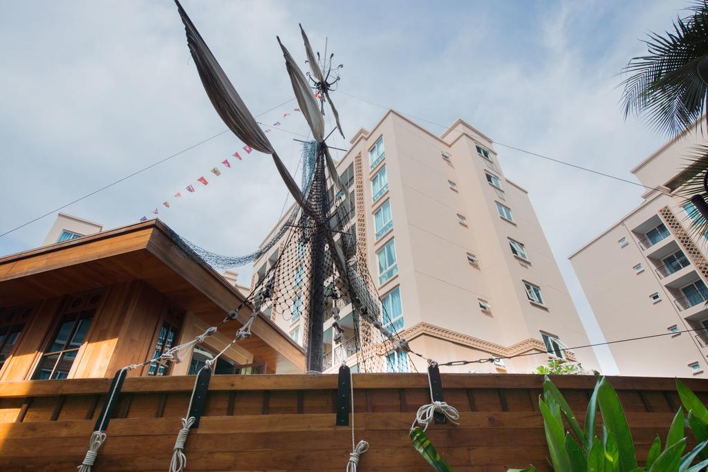 Atlantis Pattaya High Service Praia de Jomtien Exterior foto